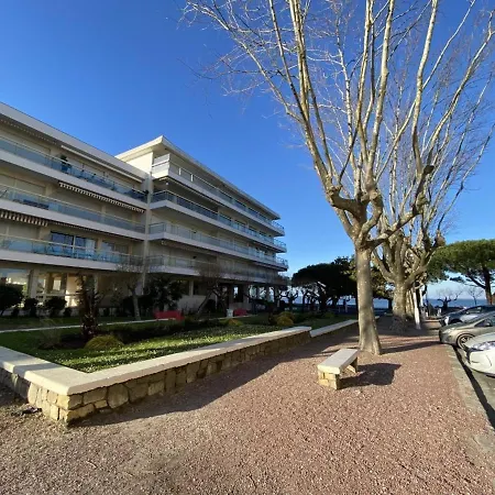 A Arcachon, Proche Plages Et Commerces, Avec Terrasse Et Parking Prive - Fr-1-474-141 Apartment *